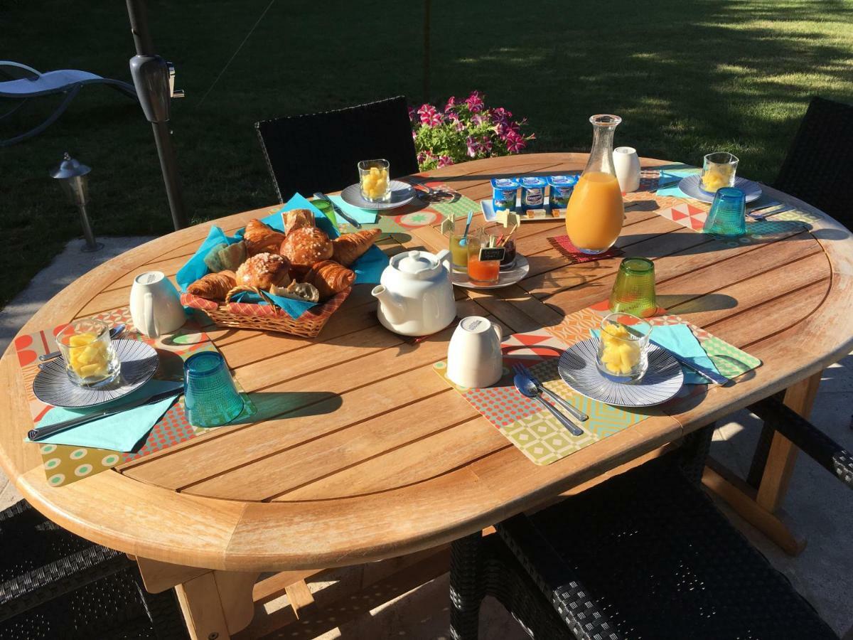 Les 3 Provinces Bed & Breakfast Couffy Bagian luar foto