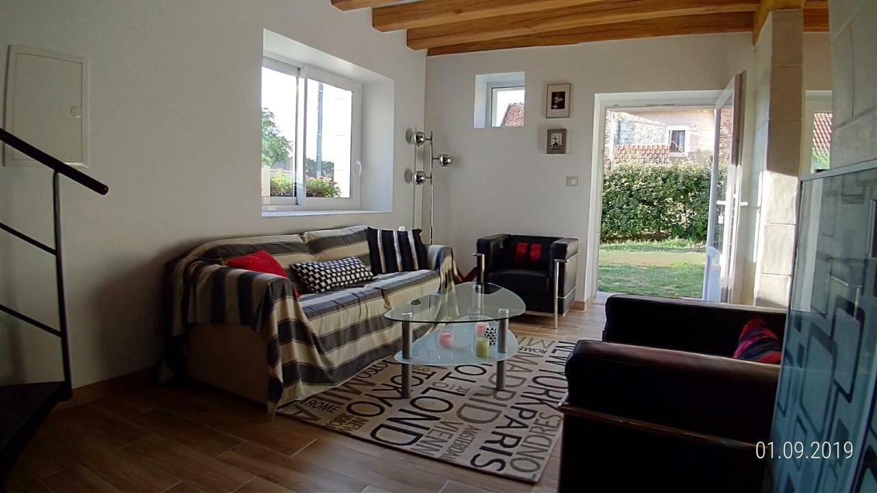 Les 3 Provinces Bed & Breakfast Couffy Bagian luar foto